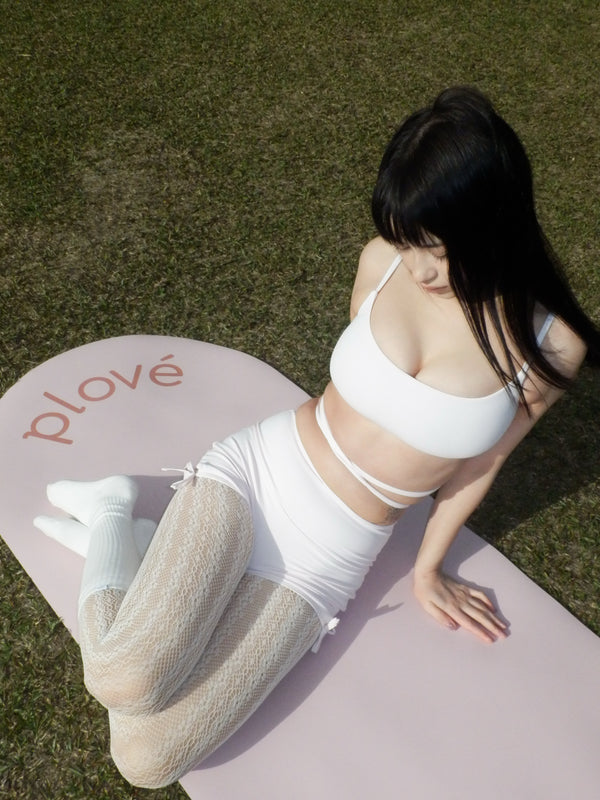 Customer wearing Plové